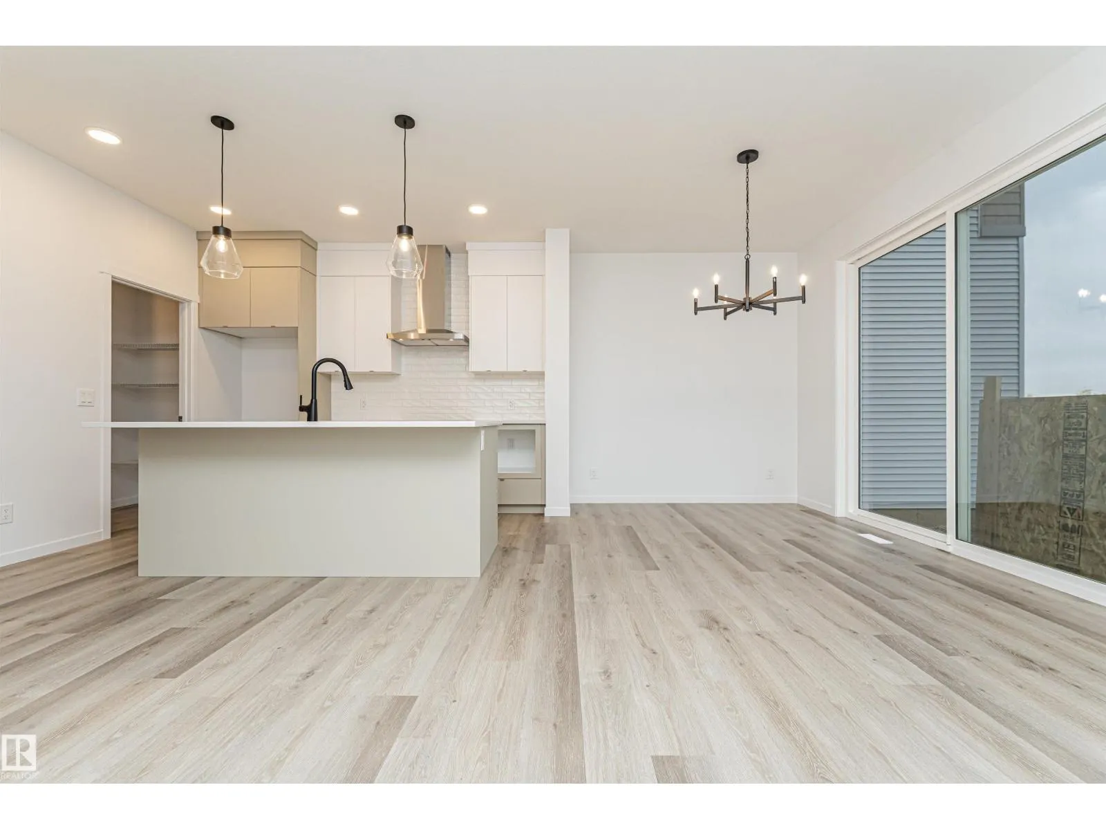 2340 160 ST SW