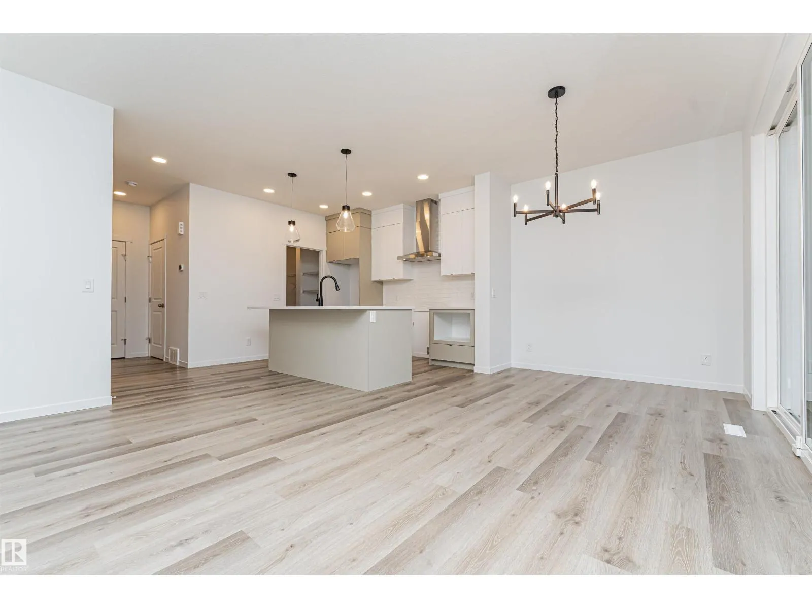 2340 160 ST SW