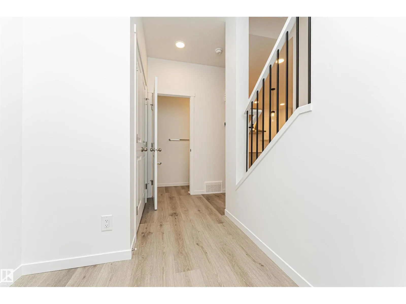 2340 160 ST SW