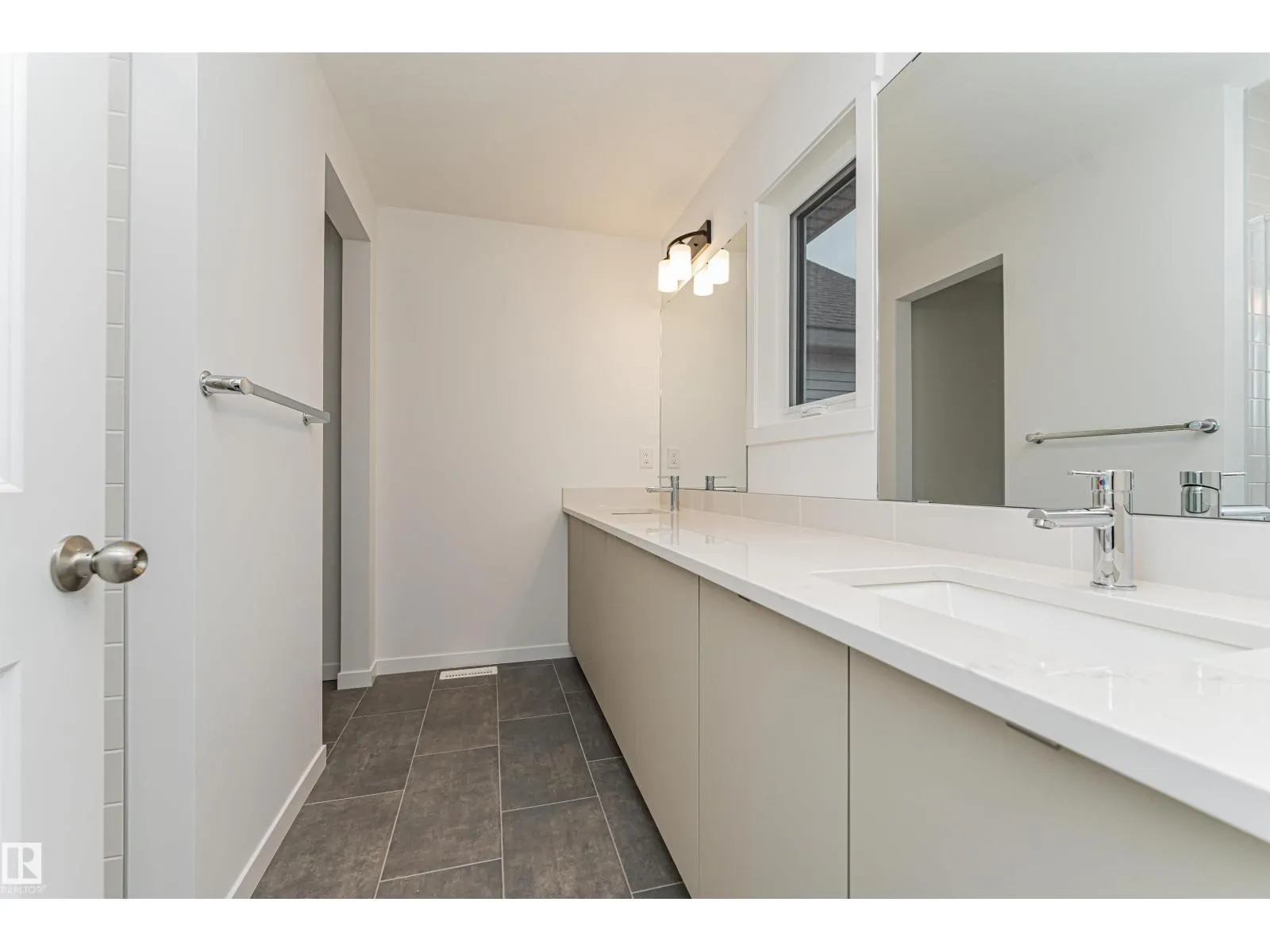 2340 160 ST SW