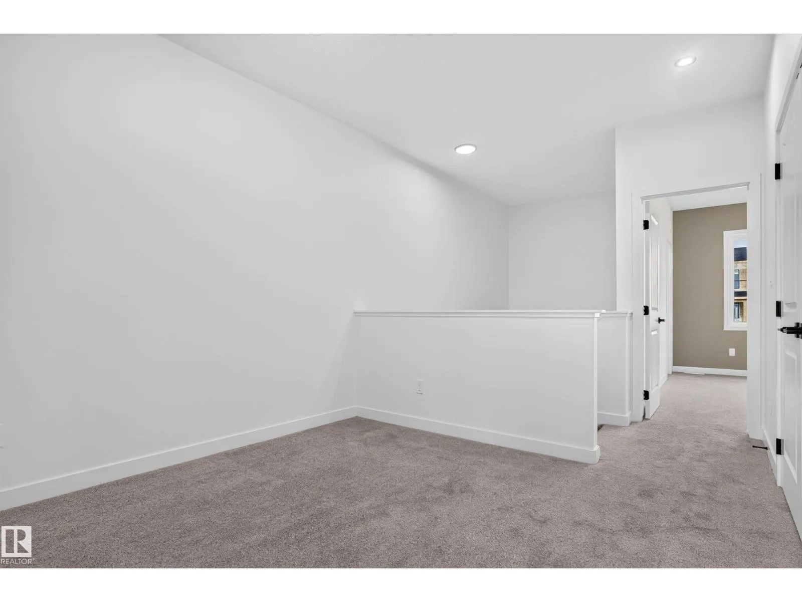 113 Westwind DR