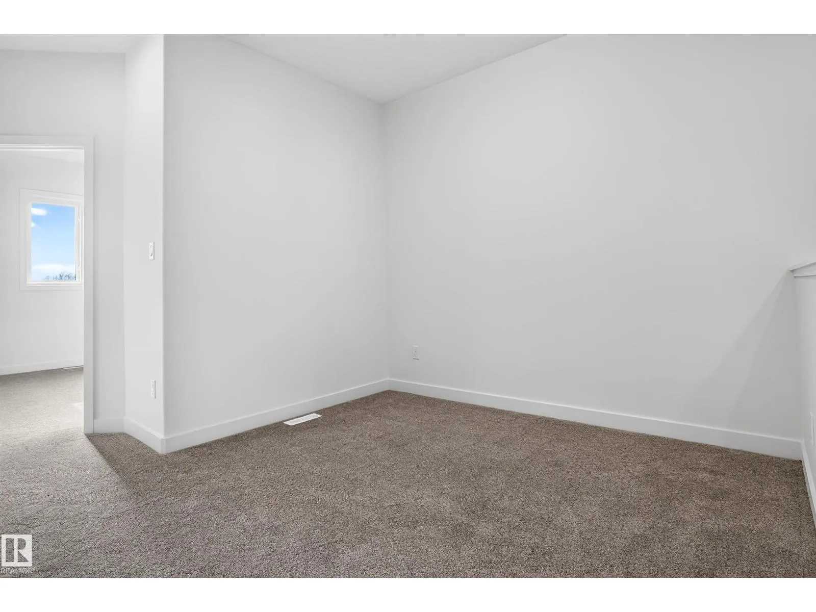 113 Westwind DR