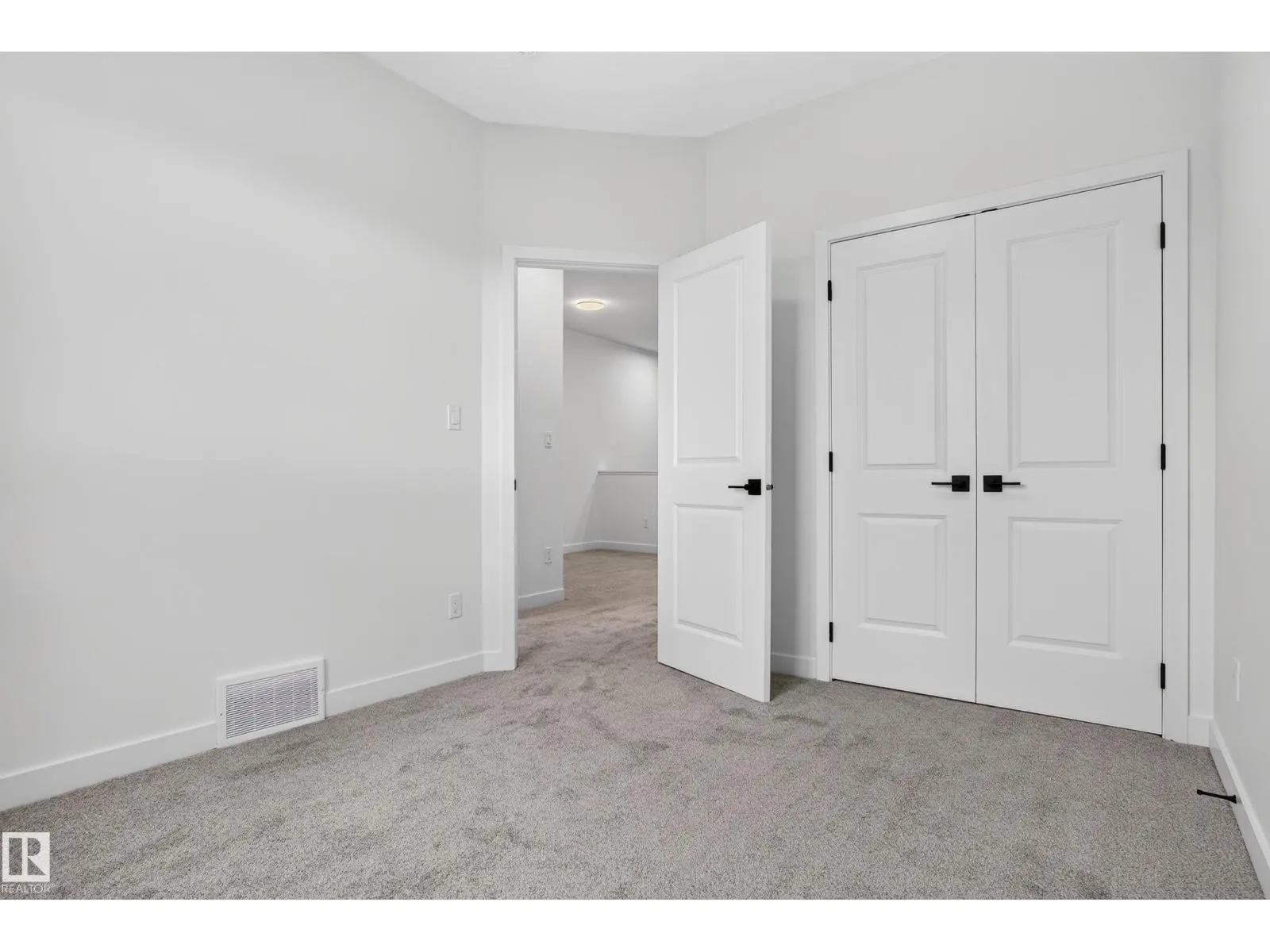 113 Westwind DR