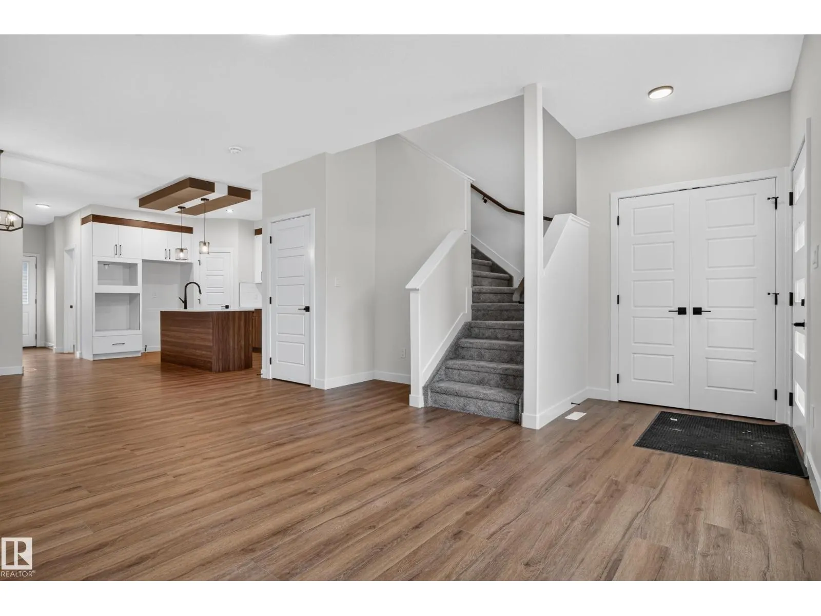 111 Westwind DR