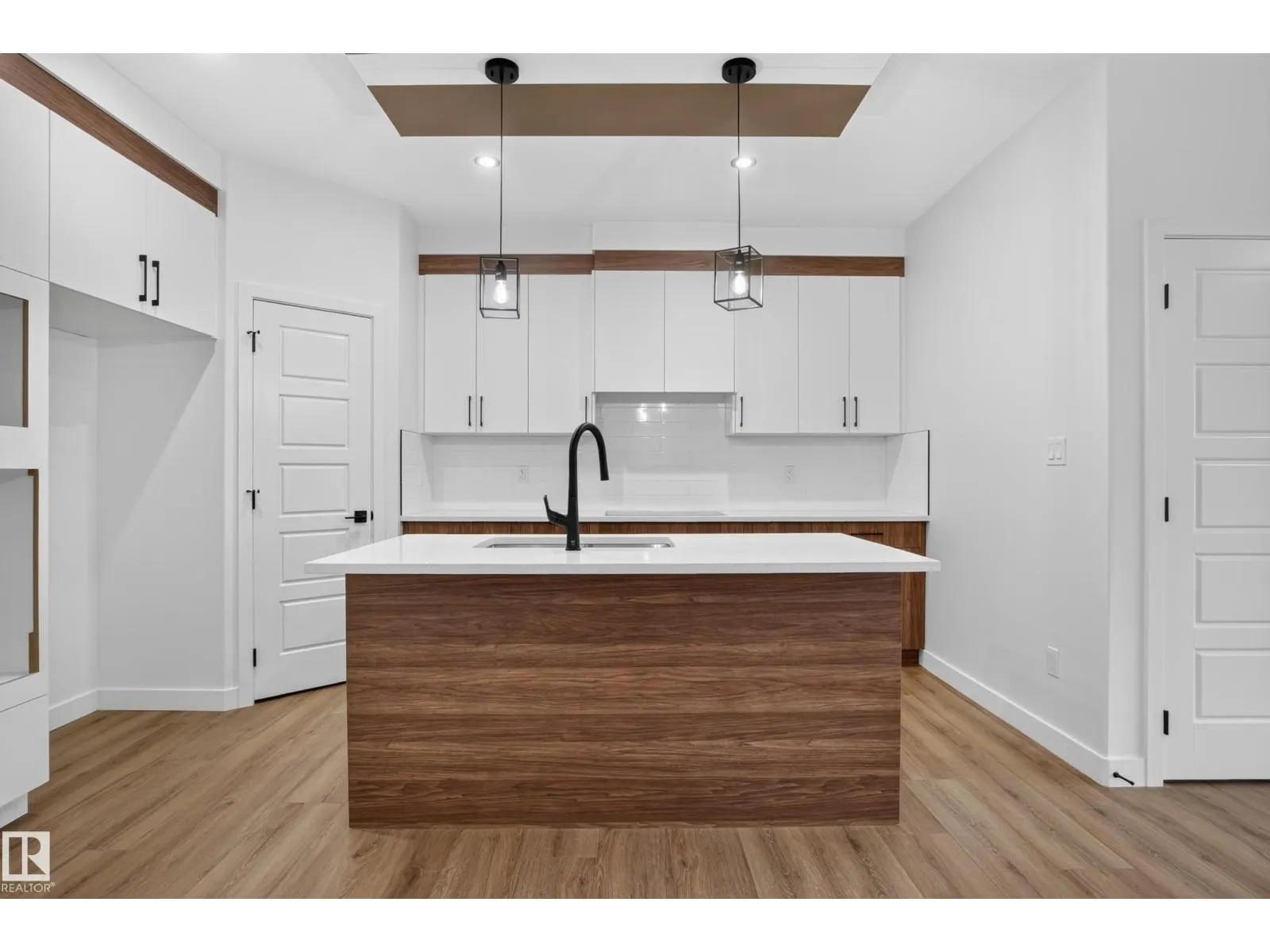 111 Westwind DR
