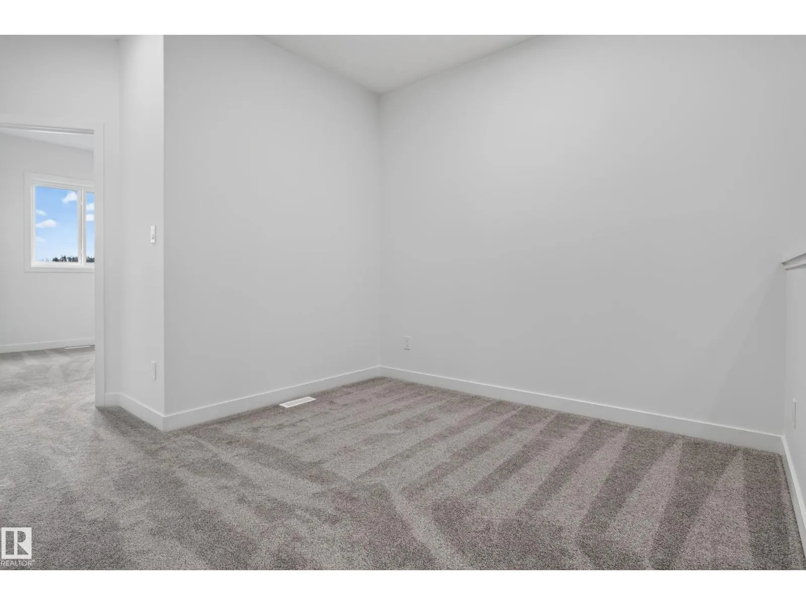 111 Westwind DR
