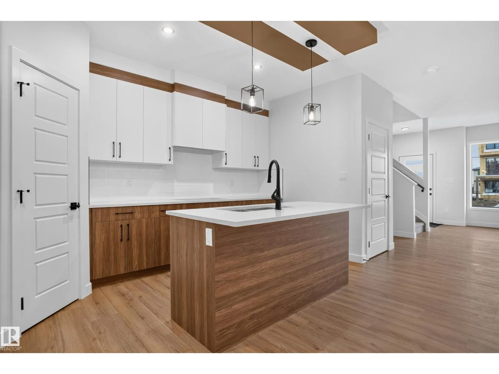 111 Westwind DR