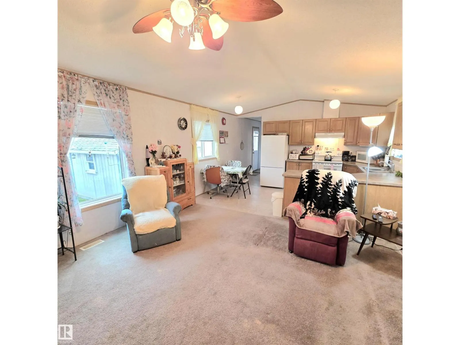 #106 5309 52 Street