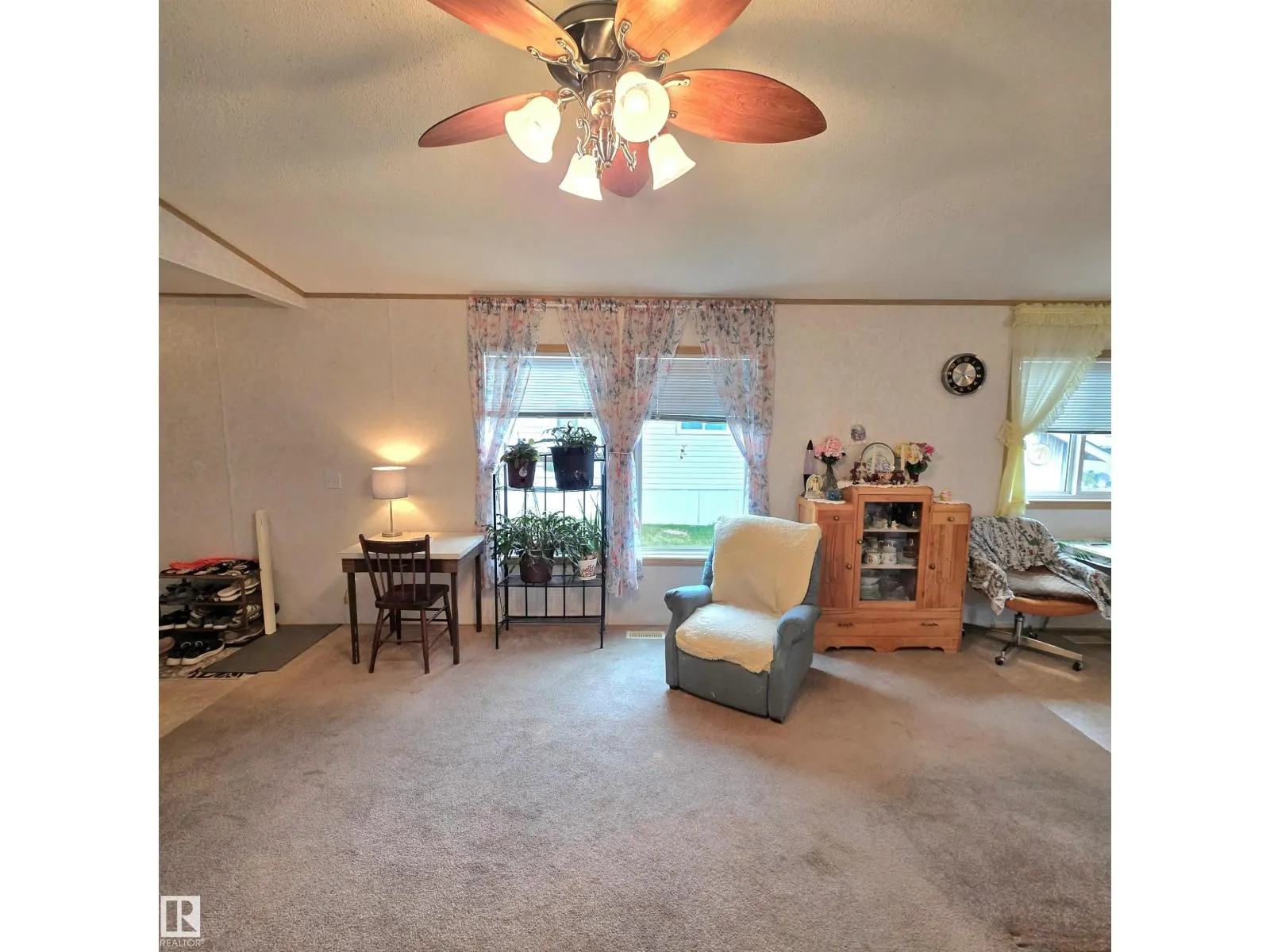 #106 5309 52 Street