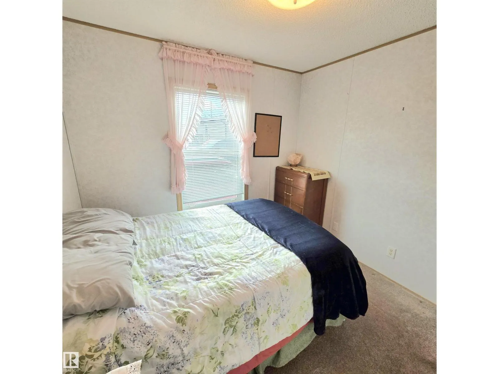 #106 5309 52 Street