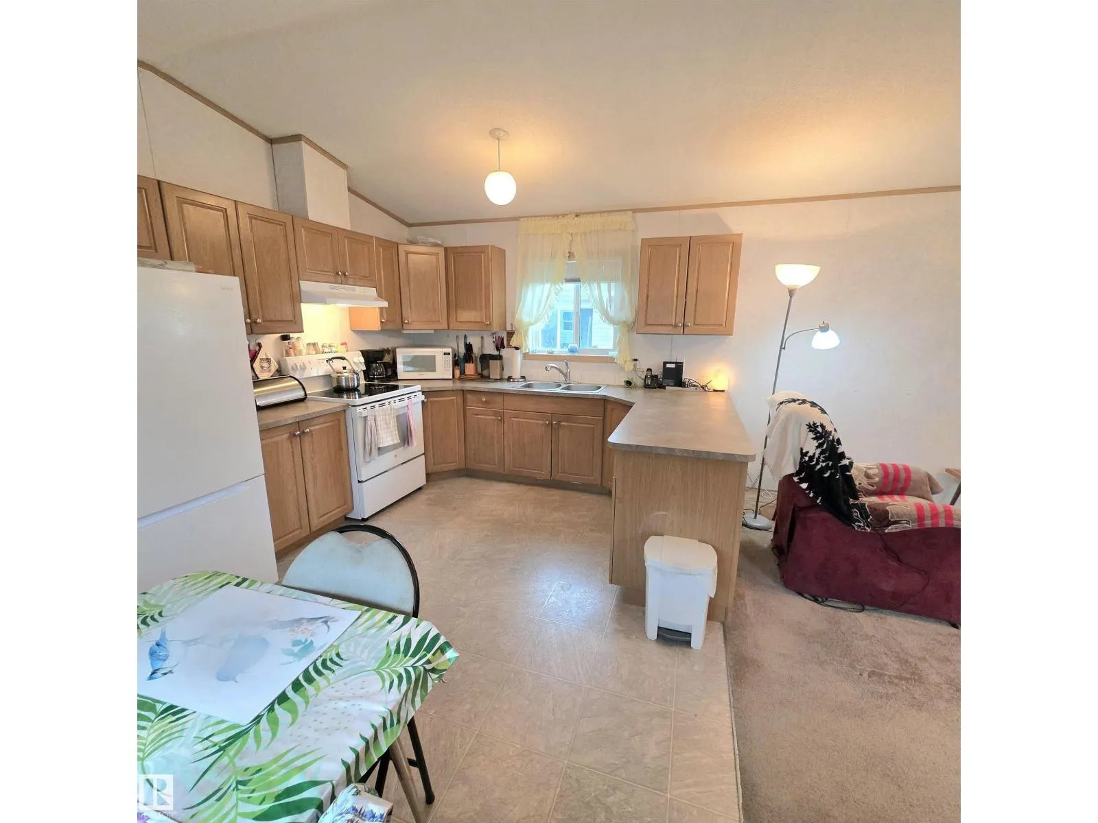 #106 5309 52 Street