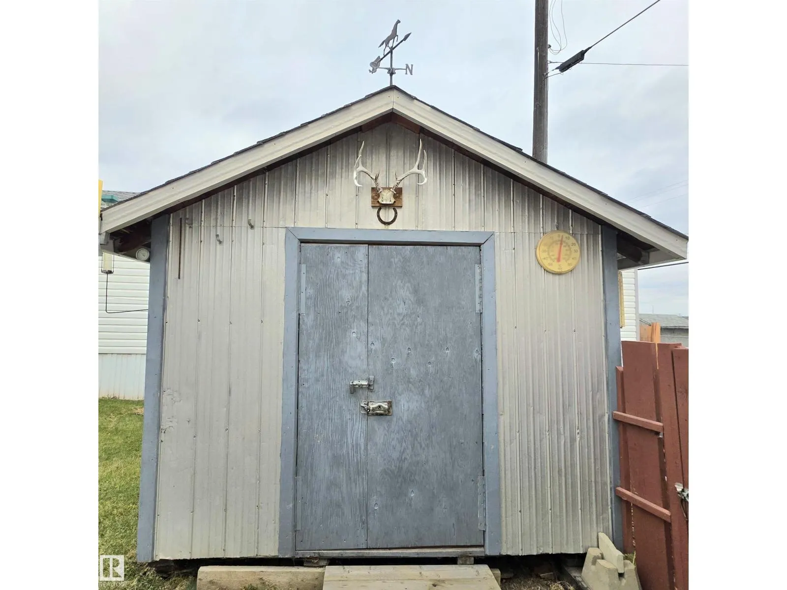 #106 5309 52 Street