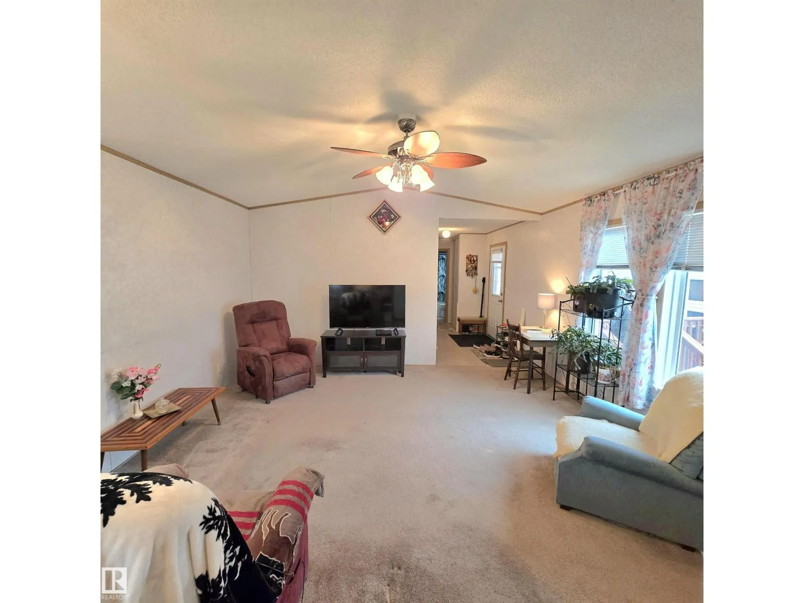 #106 5309 52 Street
