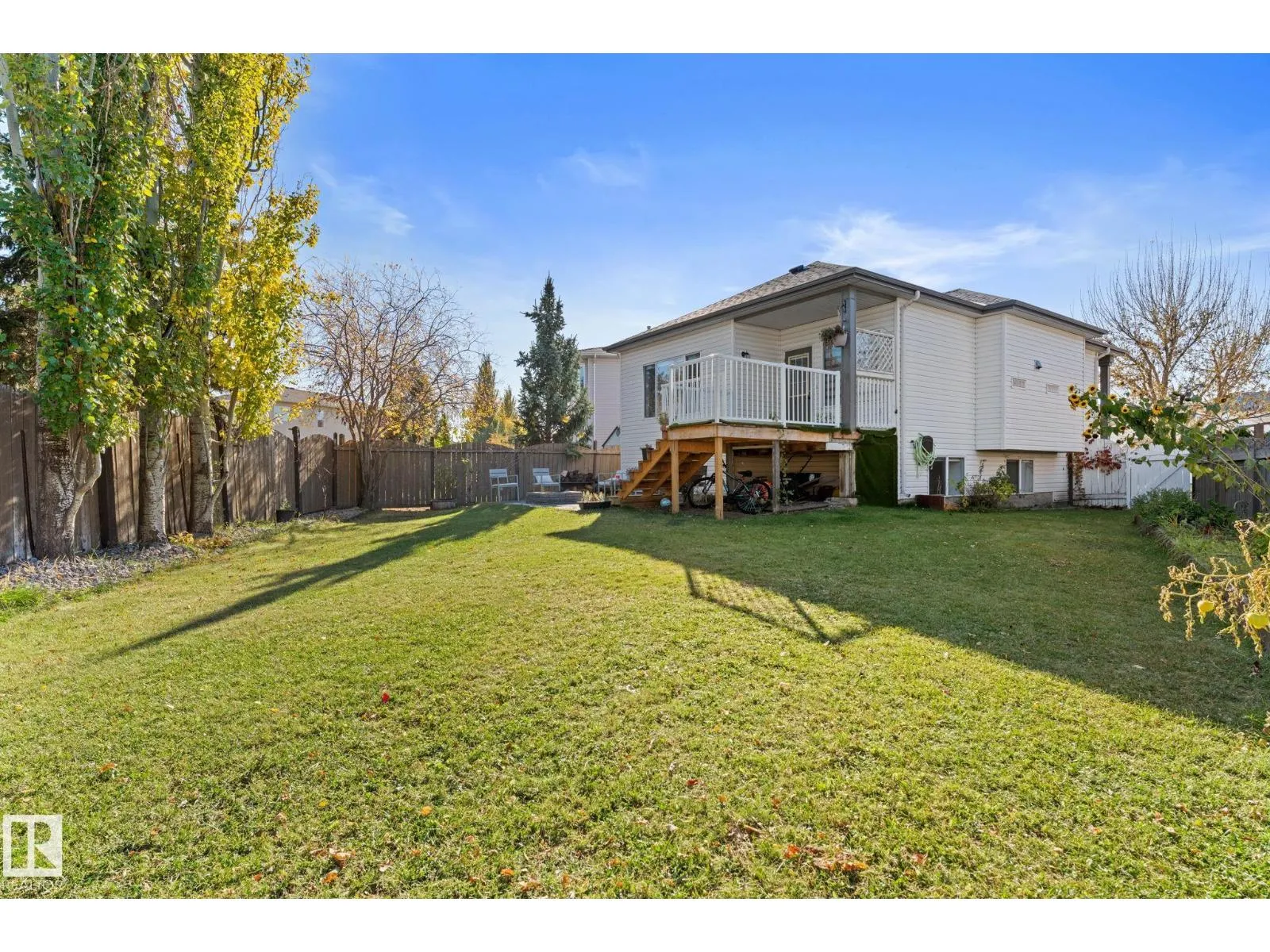15849 69 ST NW