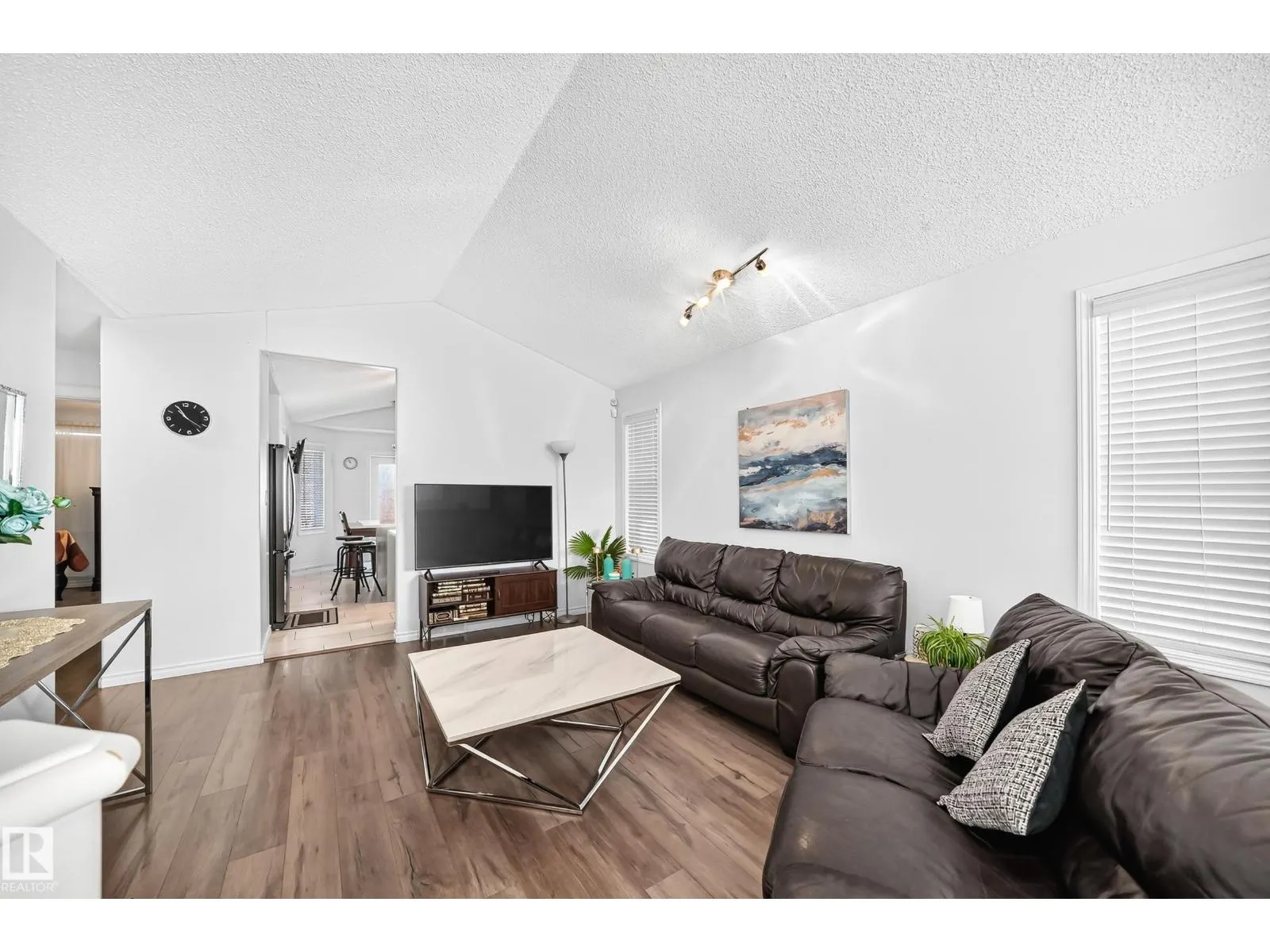 11728 169 AV NW