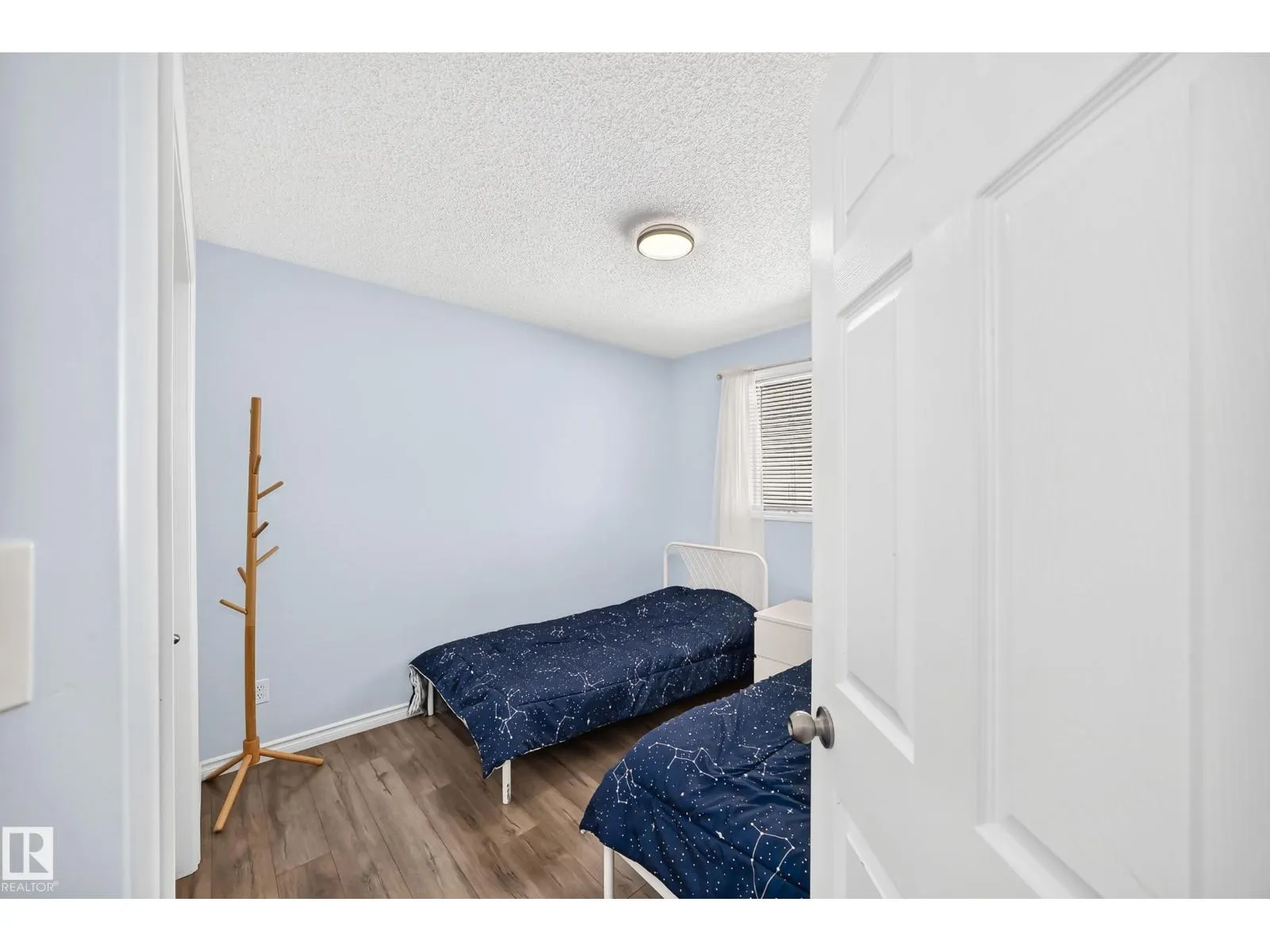 11728 169 AV NW