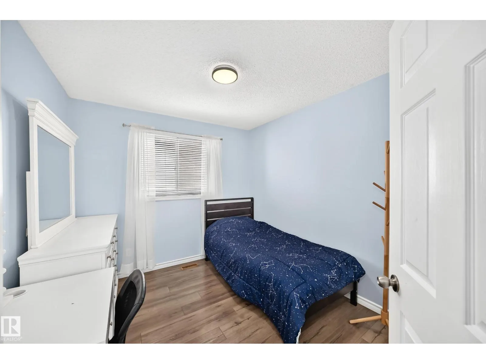 11728 169 AV NW