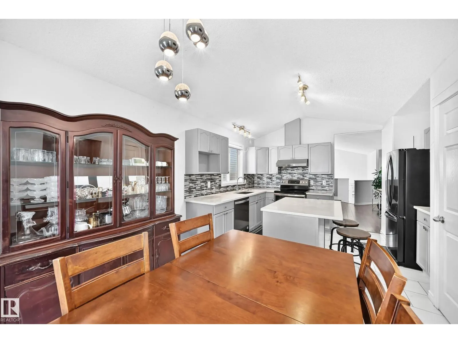 11728 169 AV NW