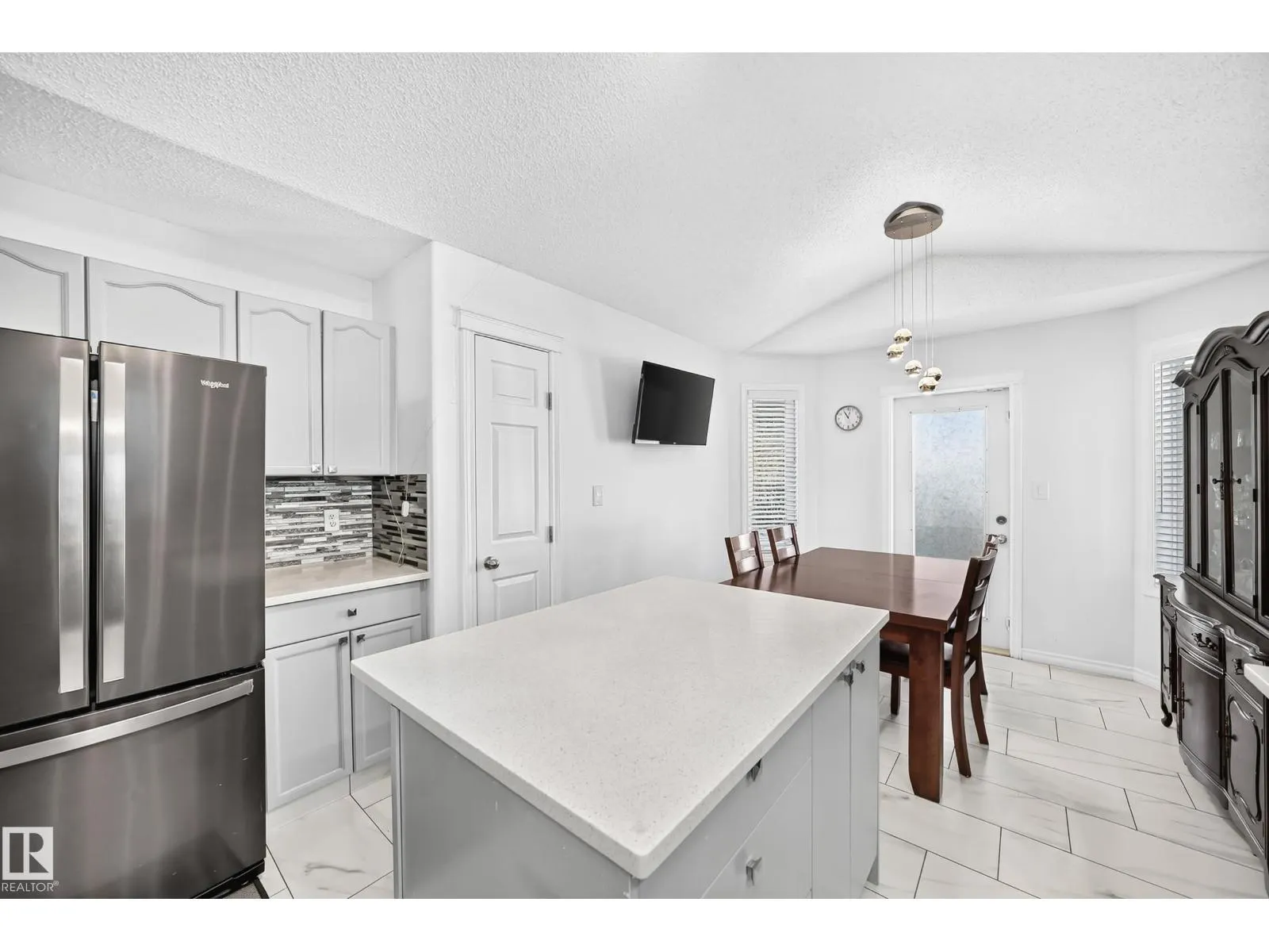11728 169 AV NW
