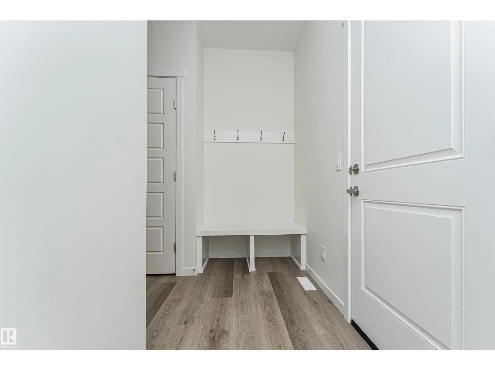2308 160 ST SW