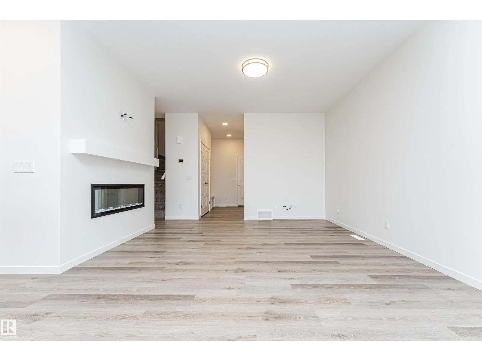 2308 160 ST SW