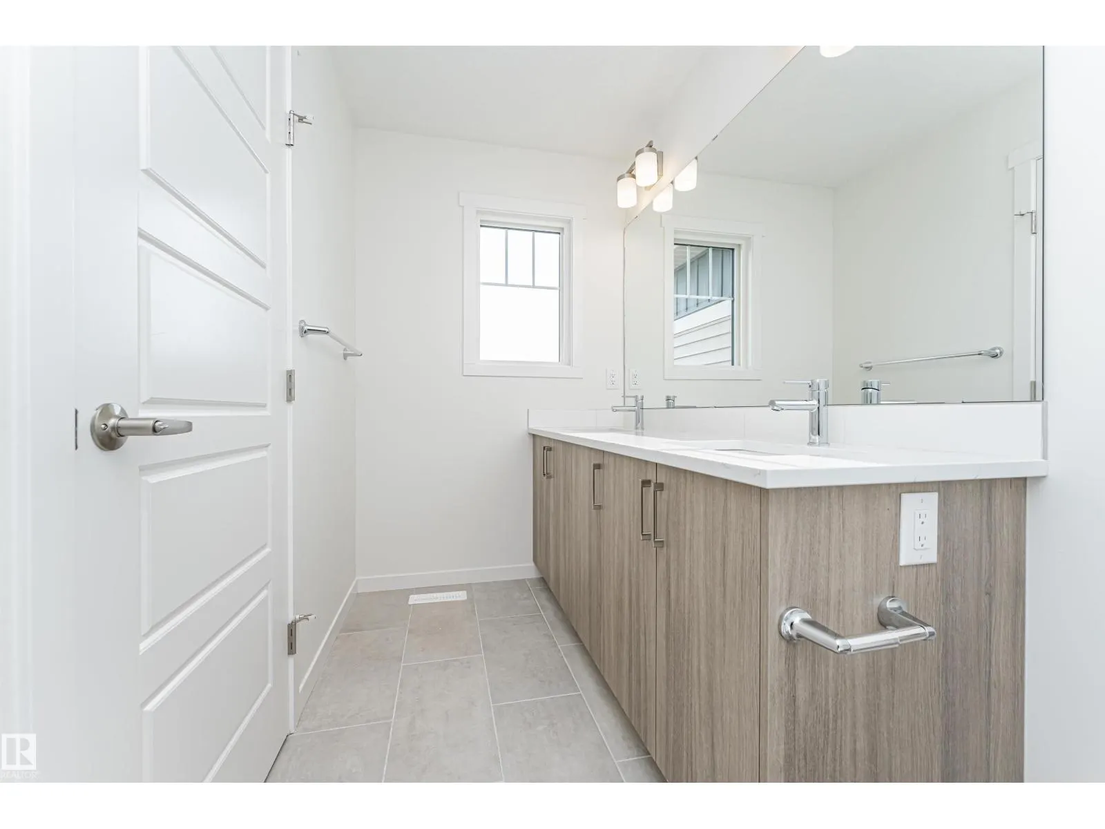 2308 160 ST SW