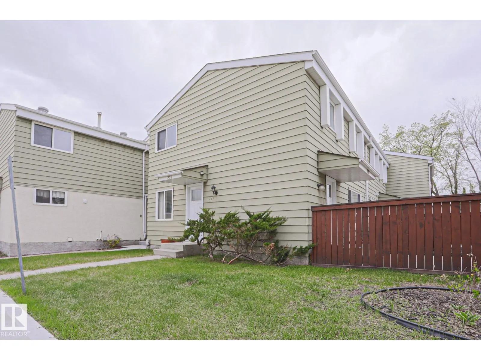 238 PRIMROSE GARDENS GD NW