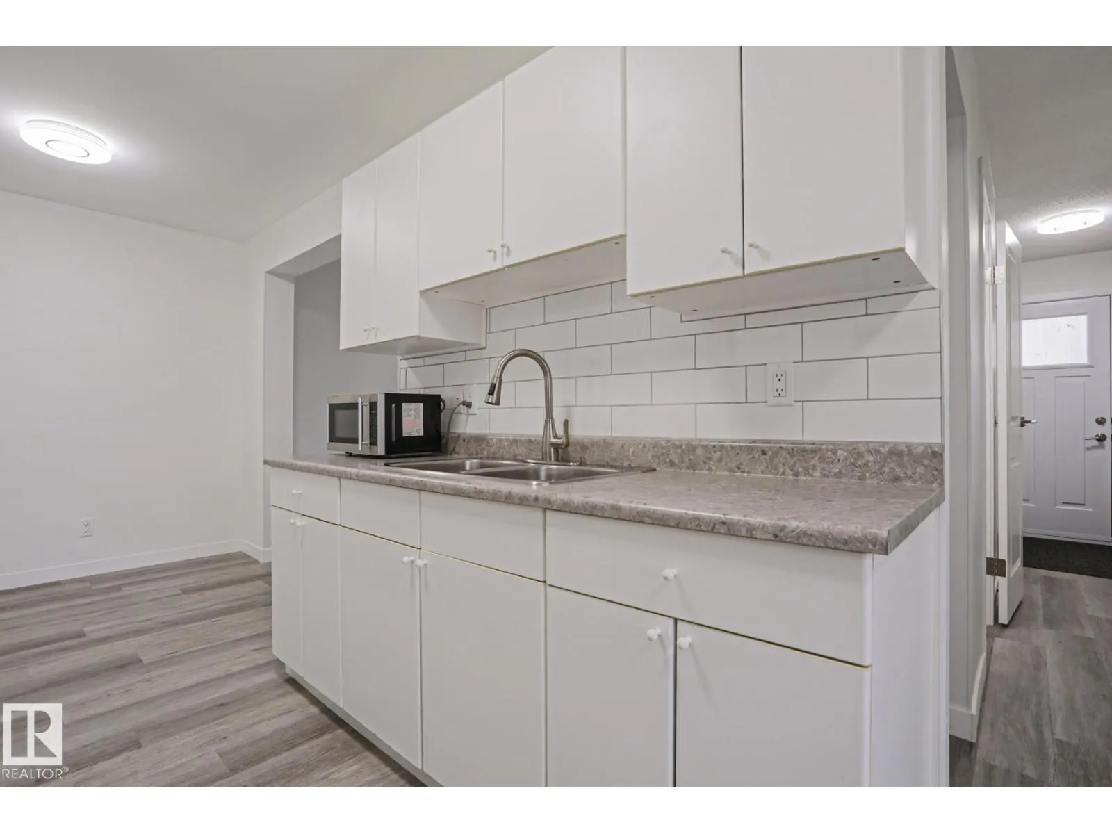 238 PRIMROSE GARDENS GD NW