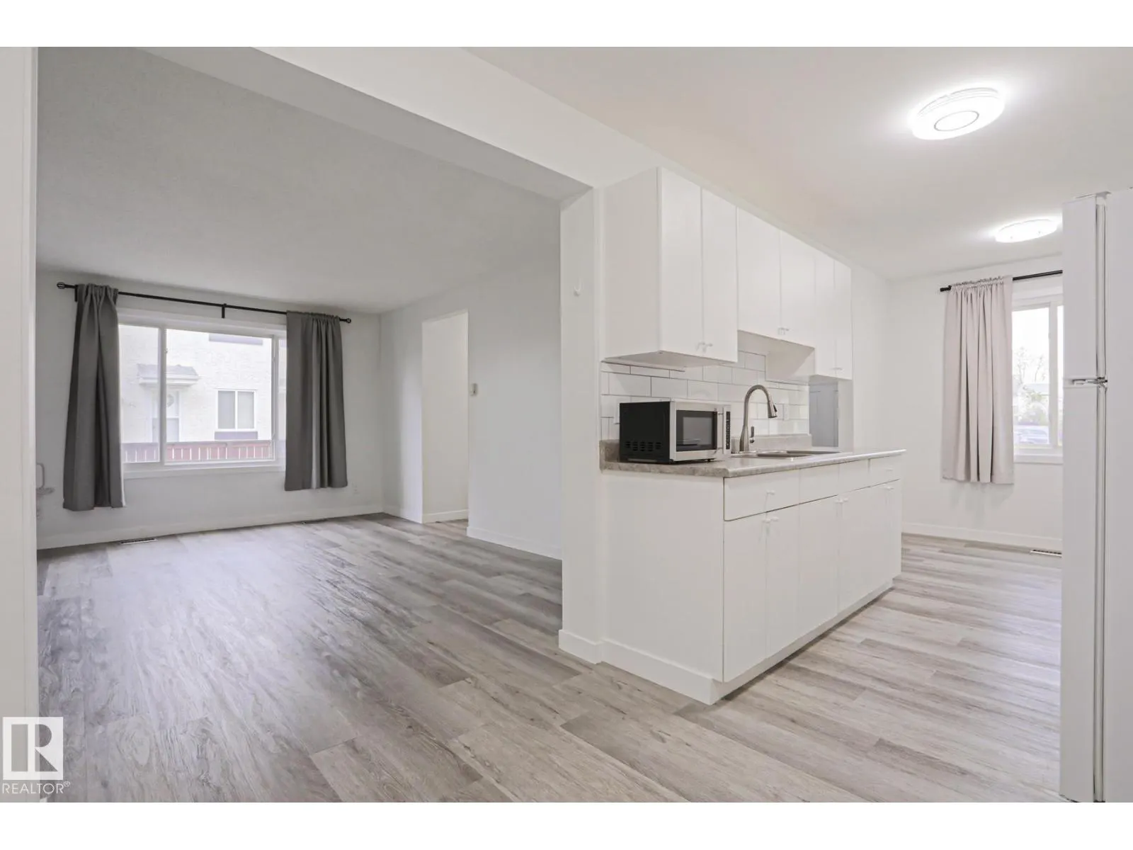 238 PRIMROSE GARDENS GD NW