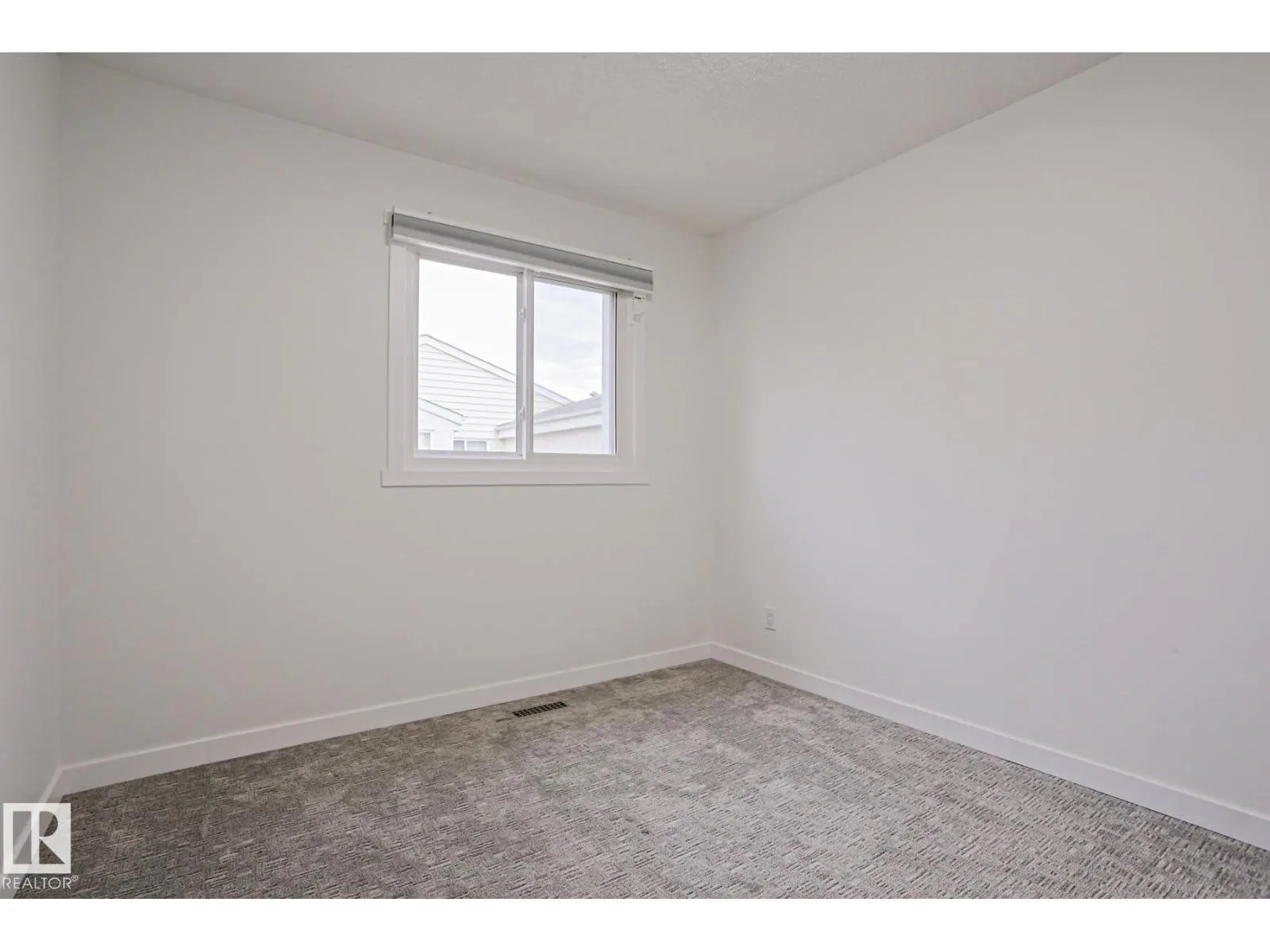 238 PRIMROSE GARDENS GD NW
