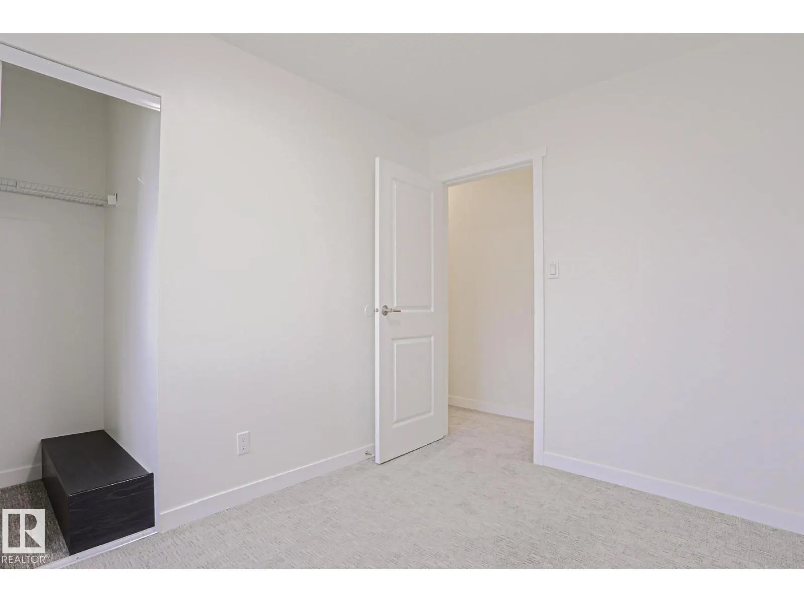 238 PRIMROSE GARDENS GD NW