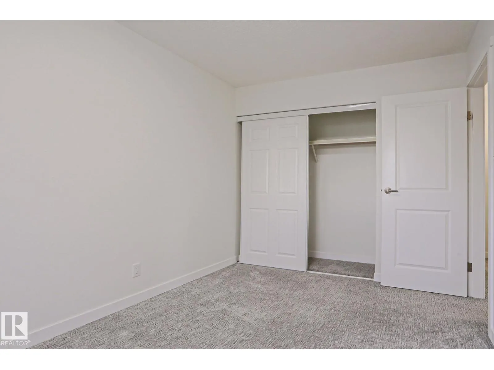 238 PRIMROSE GARDENS GD NW