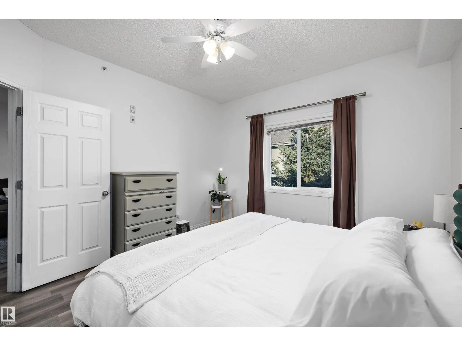 #405 304 LEWIS ESTATES BV NW