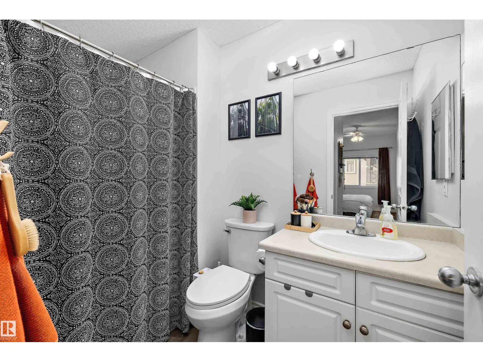 #405 304 LEWIS ESTATES BV NW