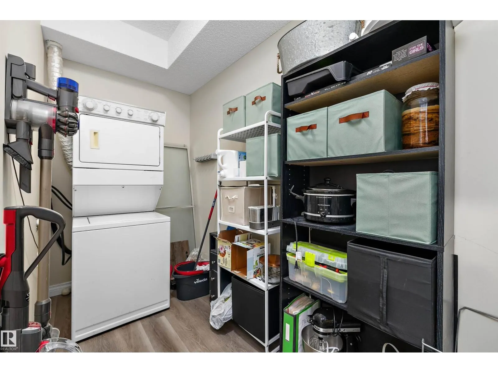 #405 304 LEWIS ESTATES BV NW