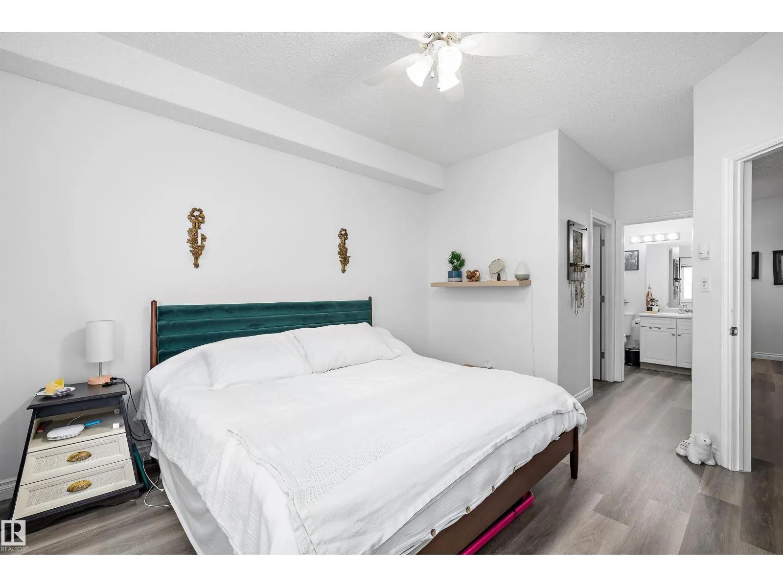 #405 304 LEWIS ESTATES BV NW