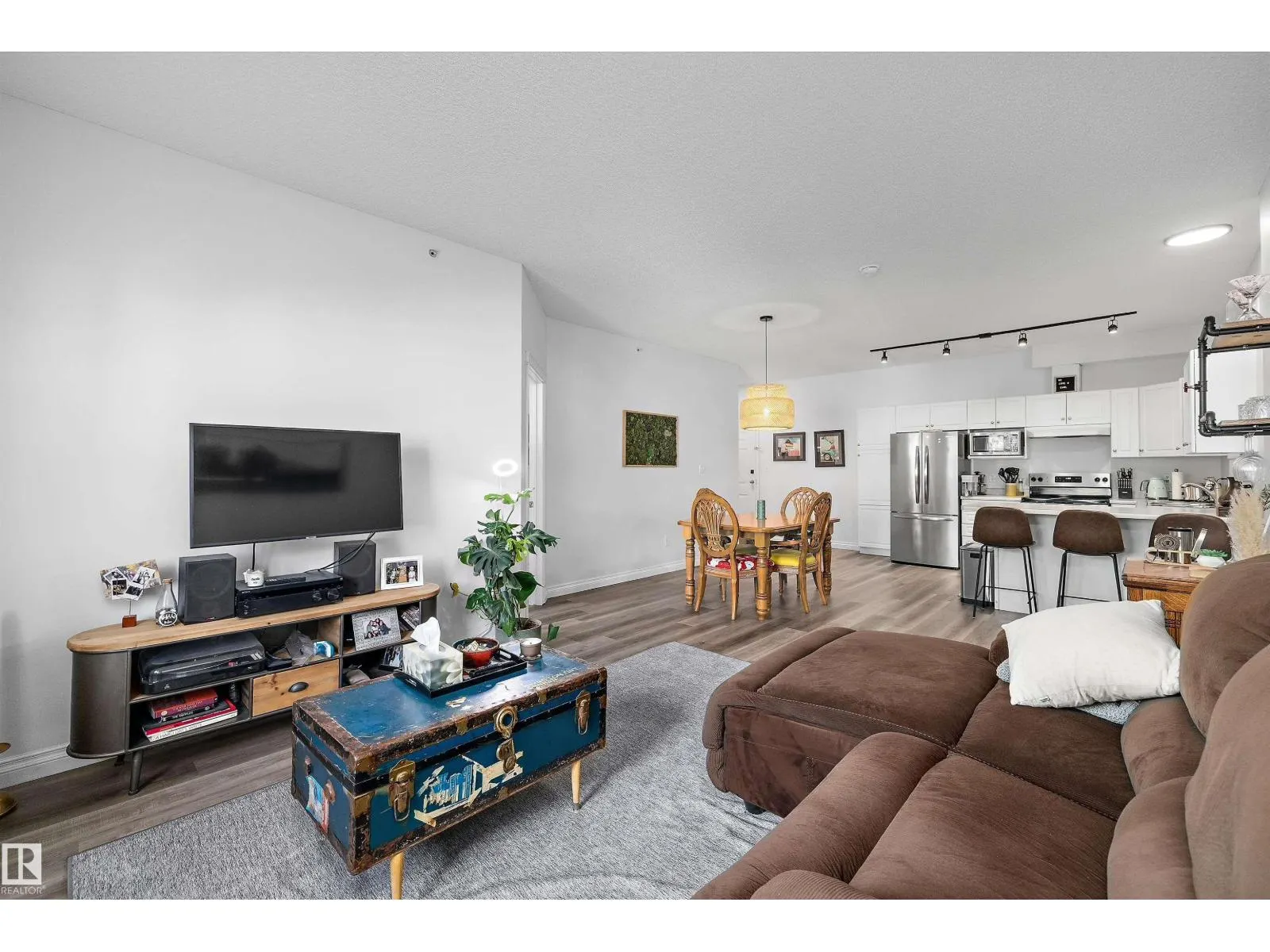 #405 304 LEWIS ESTATES BV NW