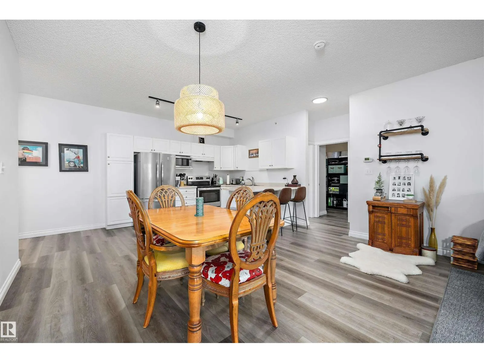 #405 304 LEWIS ESTATES BV NW