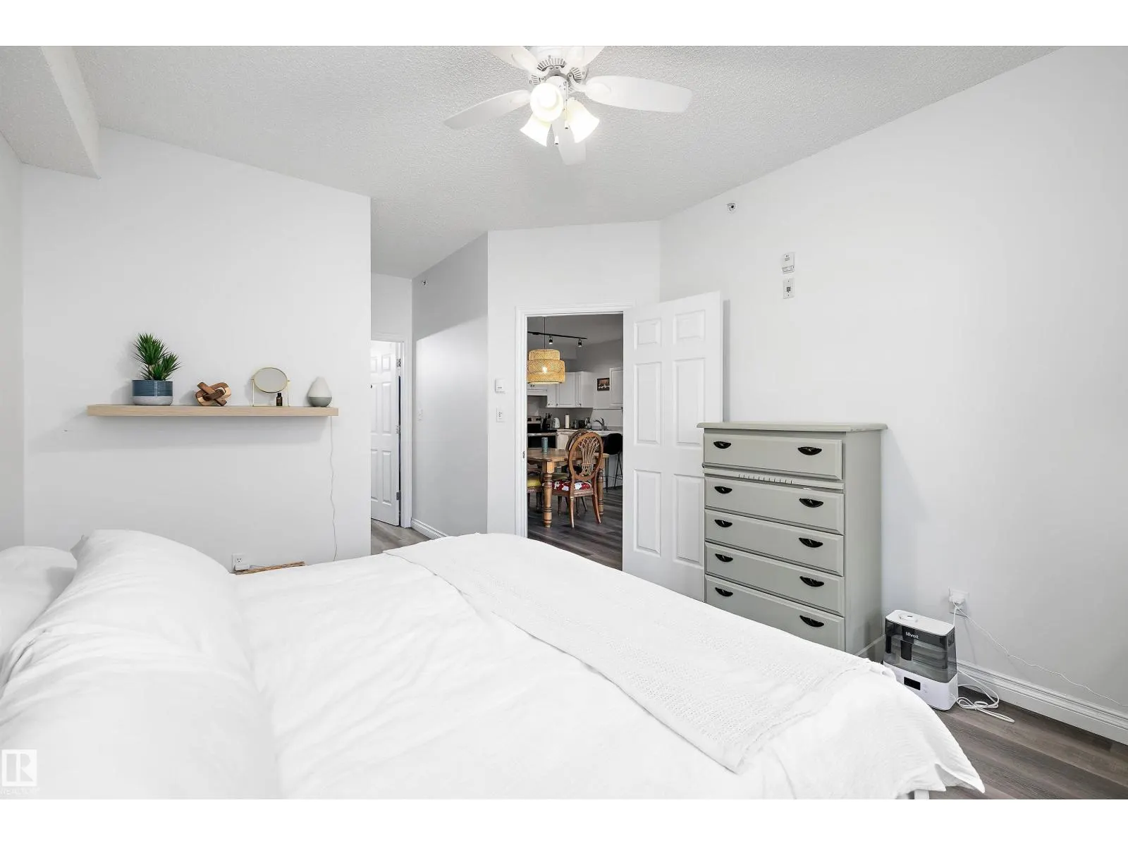 #405 304 LEWIS ESTATES BV NW