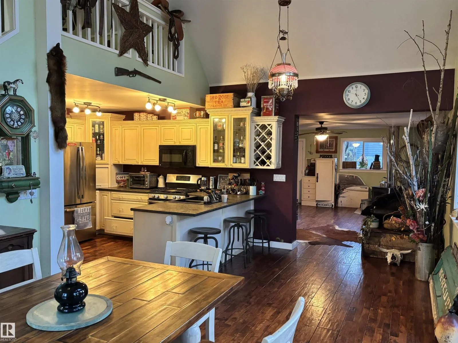 130 Lakeshore Drive