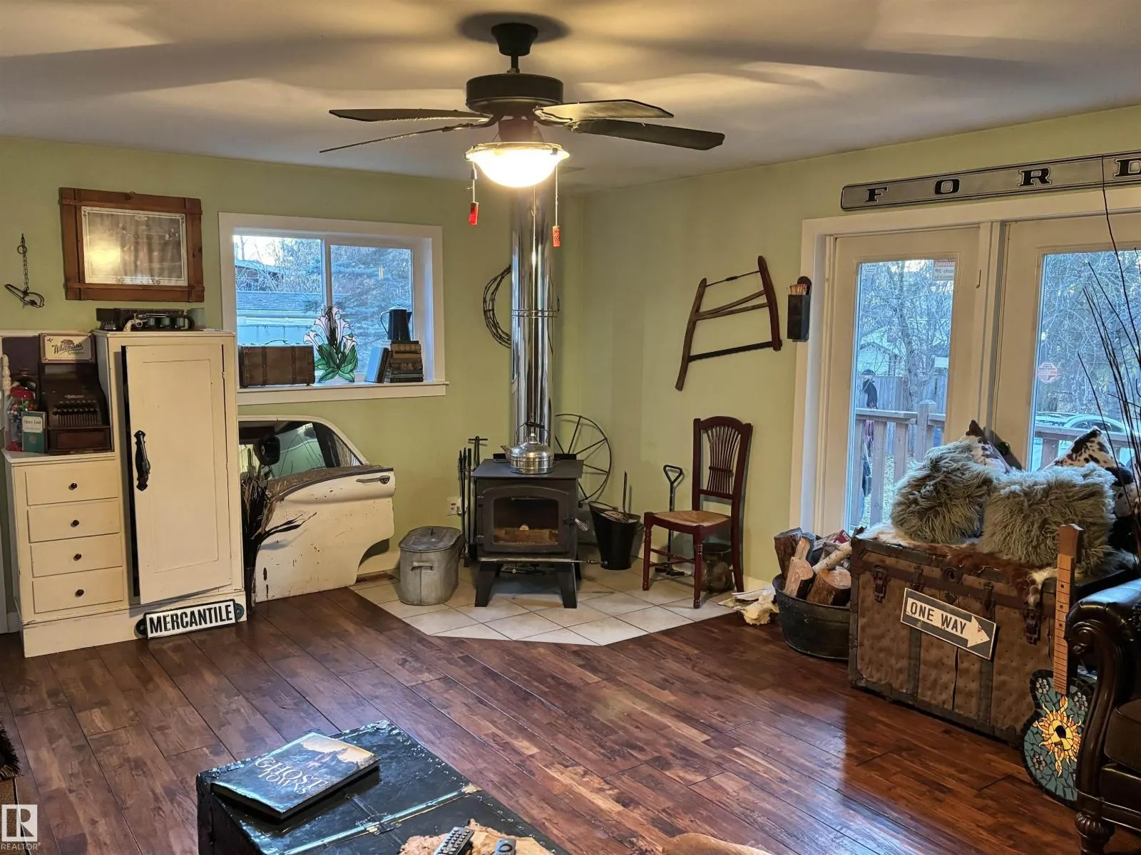 130 Lakeshore Drive