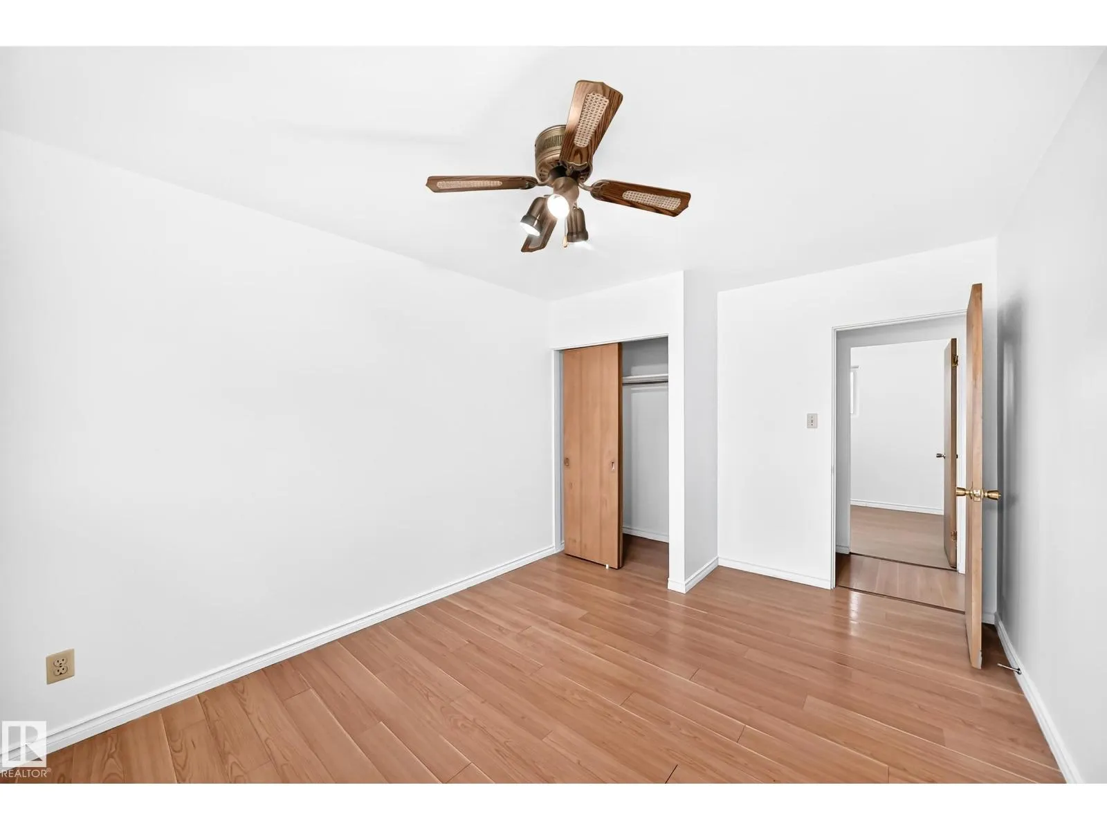 16006 87 AV NW
