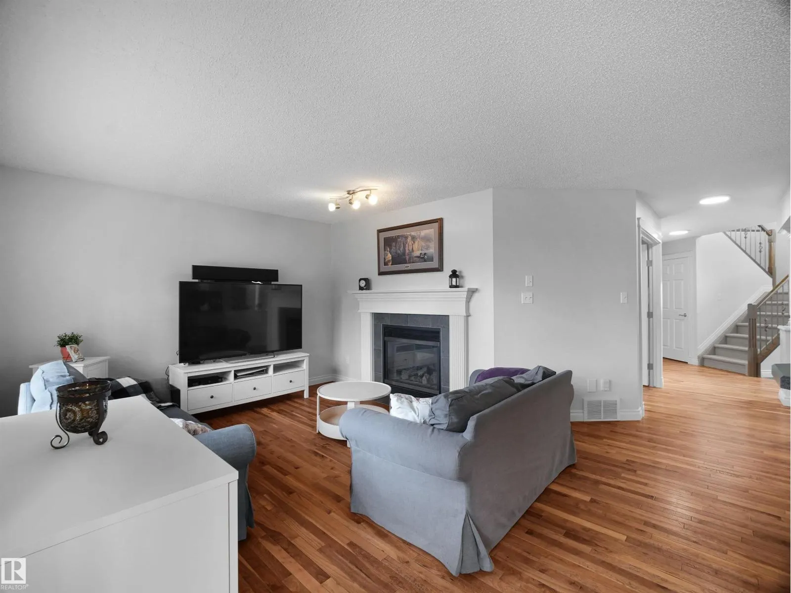 20124 47 AV NW
