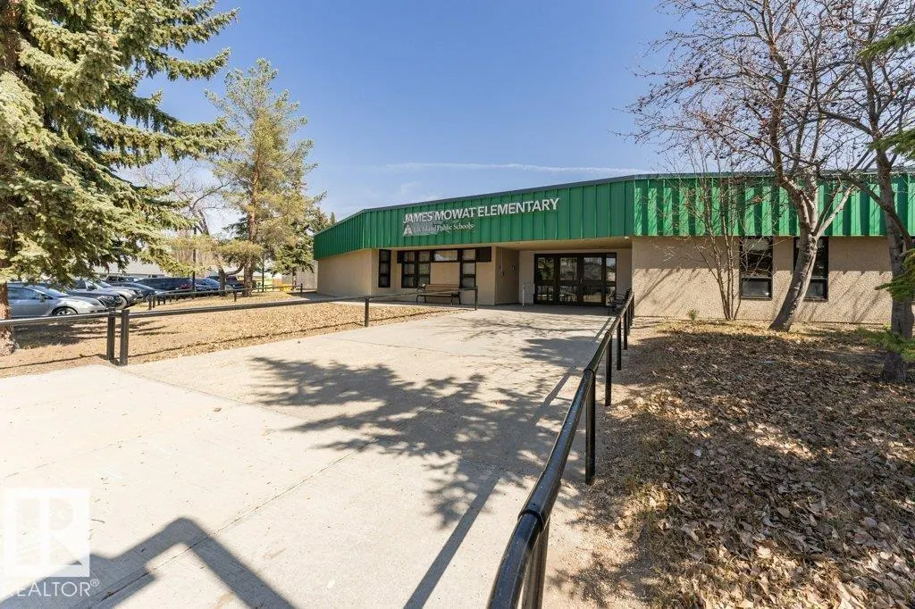 9522 79 ST
