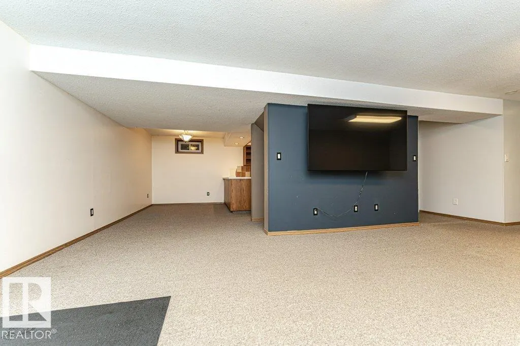 9522 79 ST