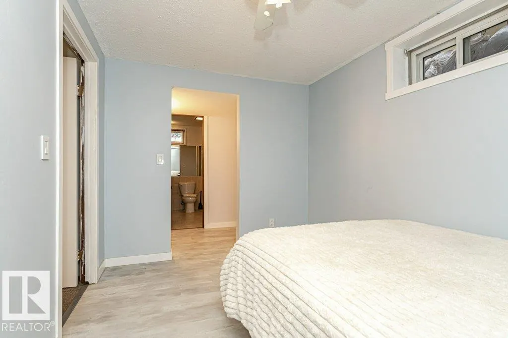 9522 79 ST