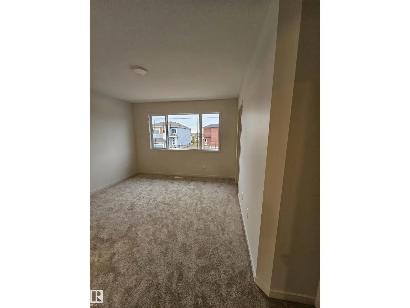 3605 Triomphe BV