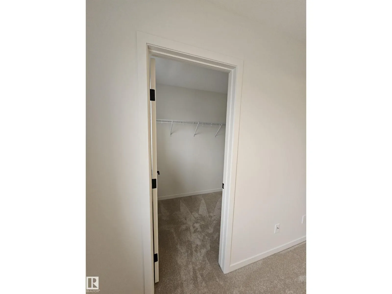 3605 Triomphe BV