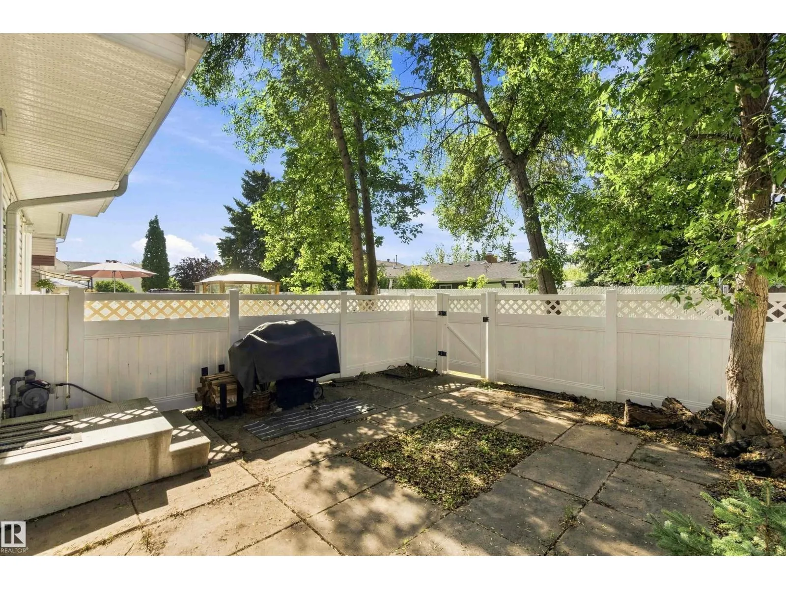 350 CLAREVIEW RD NW