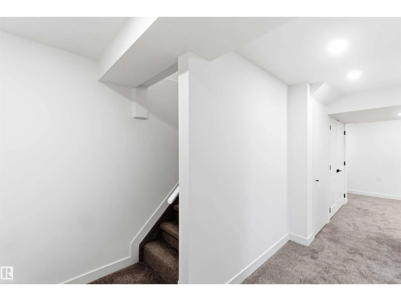 350 CLAREVIEW RD NW